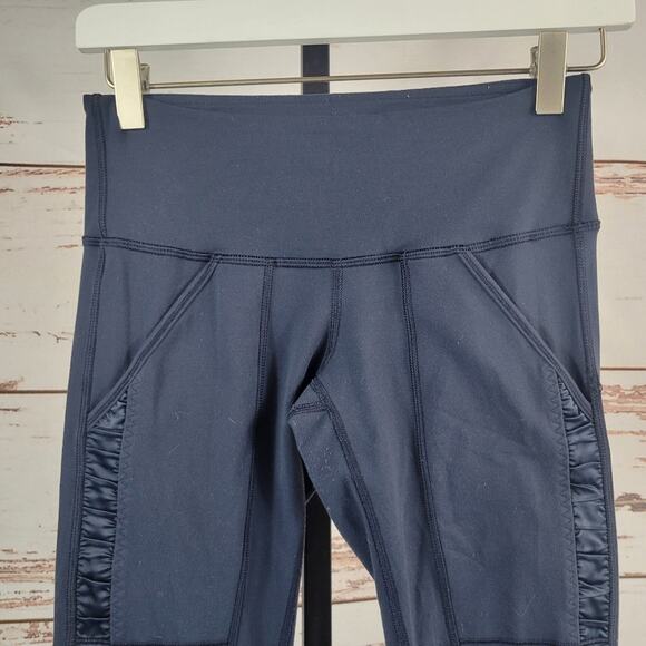 Lululemon Practice Daily Pant Inkwell Ruched Tuzedo Stripe Size 4 - Picture 5 of 6